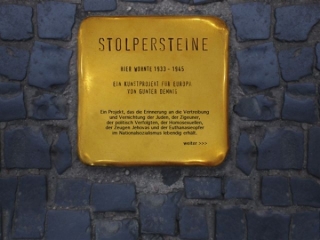 Stolpersteinverlegung für die Familie Weinberg in Melle-Buer